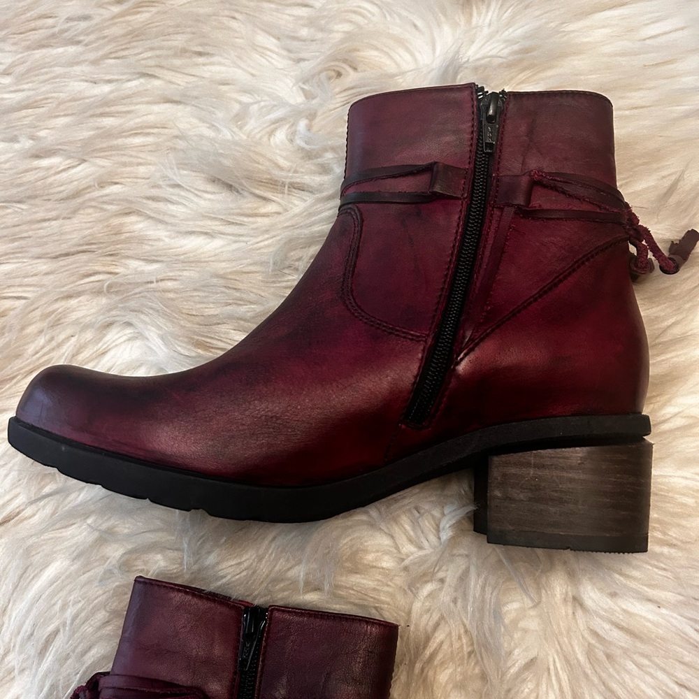 WOLKY ‘Idalia’ Oxblood Leather Booties - Picture 12 of 15